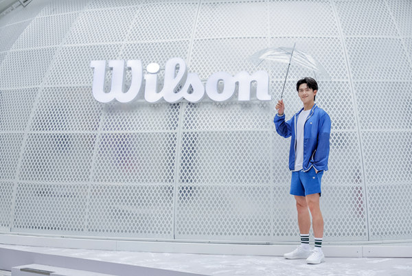 成为本届博 成为本届博