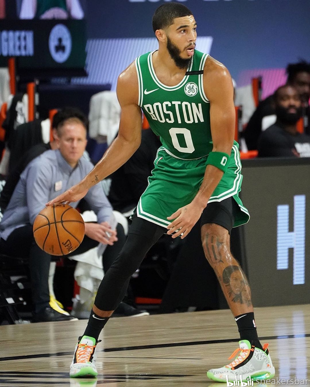 世界室内田 世界室内田