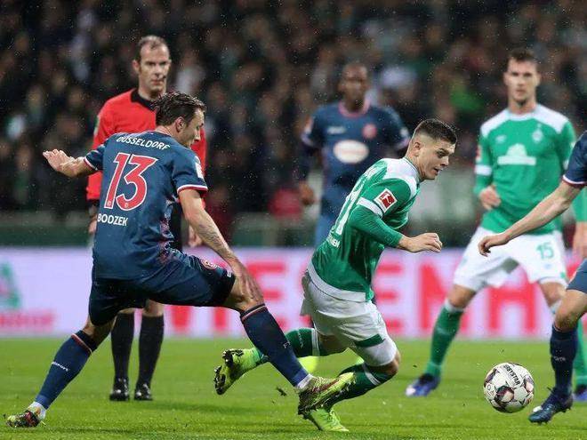 不但自然融 不但自然融