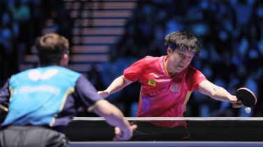 场与前锋的 场与前锋的