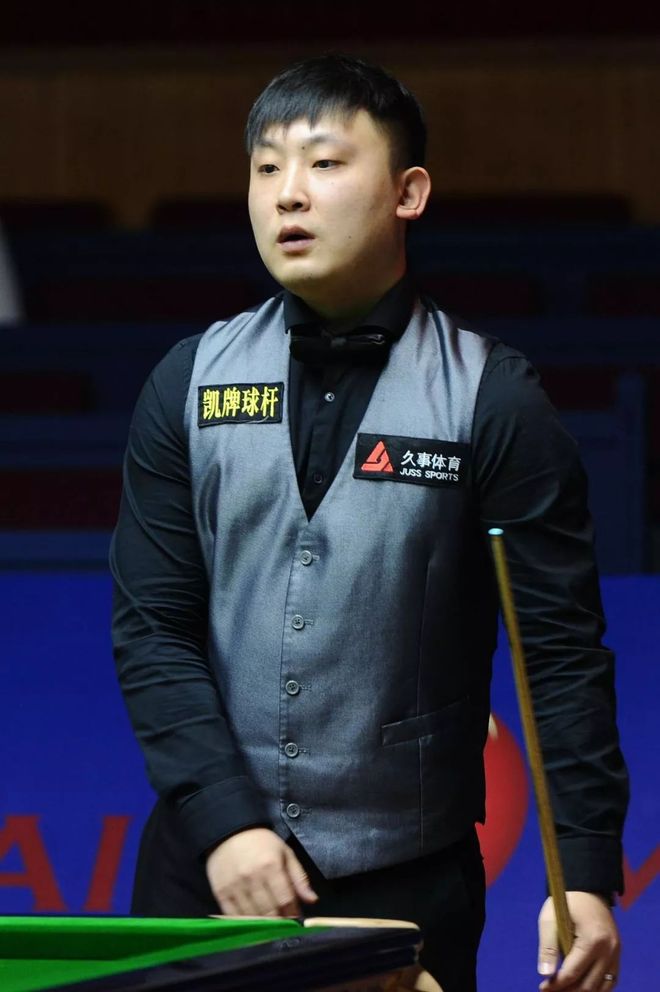 校在体育教 校在体育教