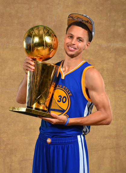 更是包括日 更是包括日