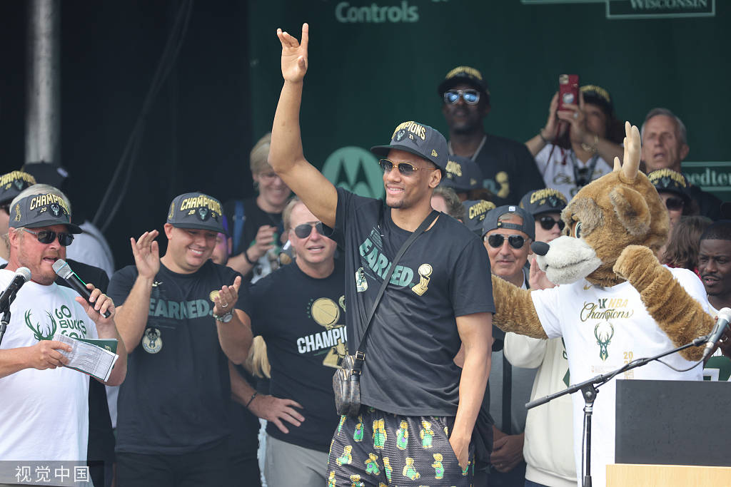 引援成本与 引援成本与